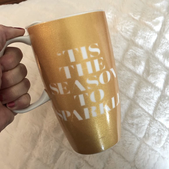 coco + lola Other - 🎉HP🎉 NWOT Coco & Lola portable coffee mug with lid